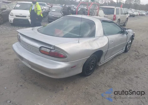 2002 Chevrolet Camaro z USA, uszkodzony, nr VIN 2G1FP22K522154259